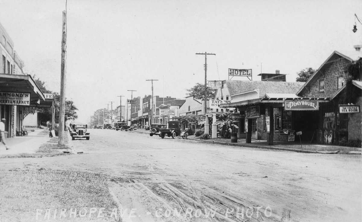 Black and white image of Fairhope Avenue, in Fairhope, Alabama, taken by Harvey Conrow in 1932.